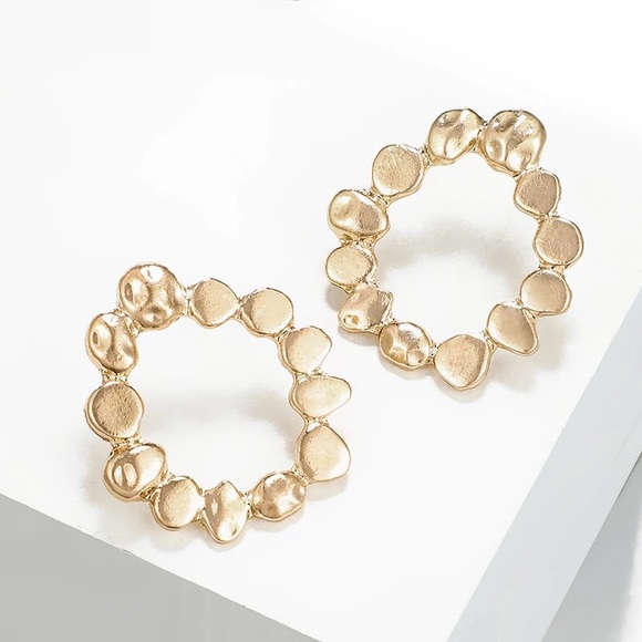 Minimalist Abstract Cluster Hoop Gold Earrings - Picture 7 of 7